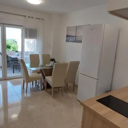 Sun Apartment, Island Rab Apartament